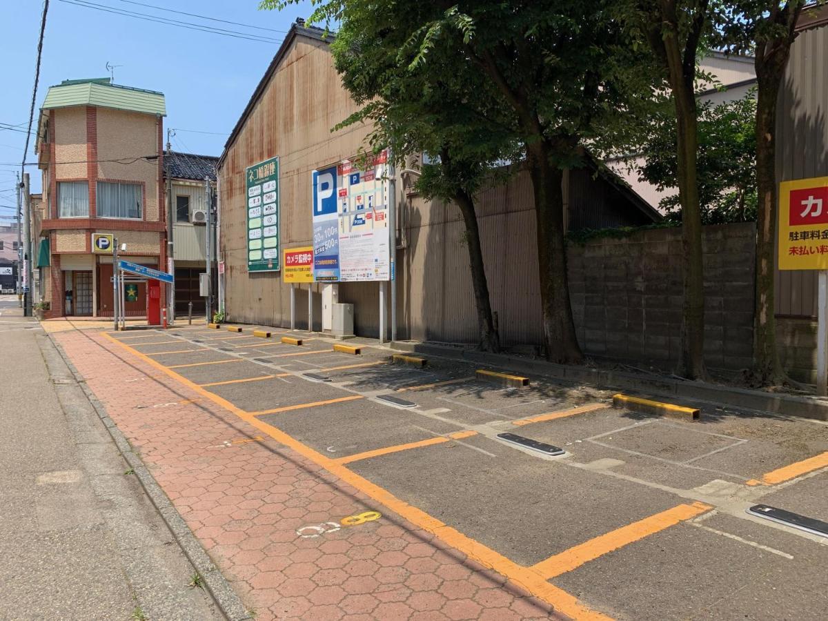Apa Hotel Komatsu Grand Bagian luar foto